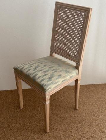 VINTAGE DESIGN STOEL beschikbaar voor biedingen