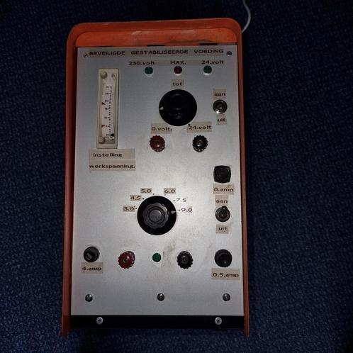 Opruming!!! GESTABILISEERDE  VOEDING, Hobby en Vrije tijd, Elektronica-componenten, Gebruikt, Ophalen