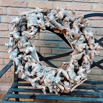 Grote decoratieve houten krans, 60 cm beschikbaar voor biedingen