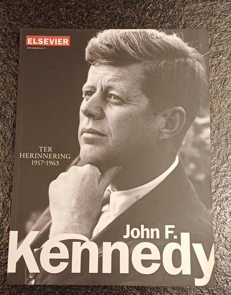 John F. Kennedy. Ter herinnering 1917-1963., Ophalen of Verzenden, Elsevier, Politiek, Zo goed als nieuw