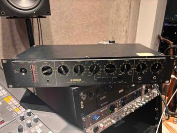 Yamaha E1010 analoge delay beschikbaar voor biedingen