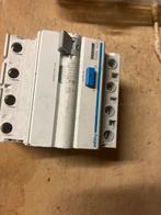 Hager CDA440G Aardlekschakelaar, Ophalen of Verzenden, Gebruikt, Schakelaar