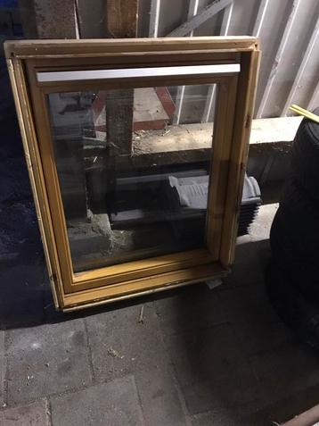 Dakraam 78x98 beschikbaar voor biedingen