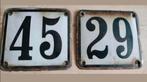 Echte oude emaille huisnummers 45 en 29, Antiek en Kunst, Antiek | Emaille, Ophalen of Verzenden