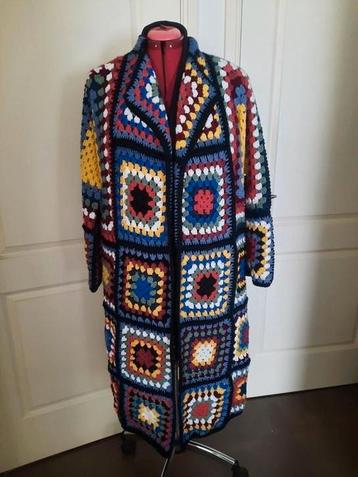 Gehaakt granny-squares vest beschikbaar voor biedingen