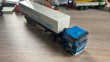 SCANIA 142H V8 spronsen transport tekno geen doos beschikbaar voor biedingen