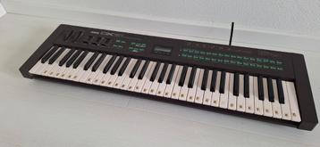 Yamaha DX21 Synthesizer Keyboard beschikbaar voor biedingen