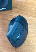Logitech Lift Linkshandig, Computers en Software, Muizen, Muis, Ergonomisch, Ophalen of Verzenden, Zo goed als nieuw