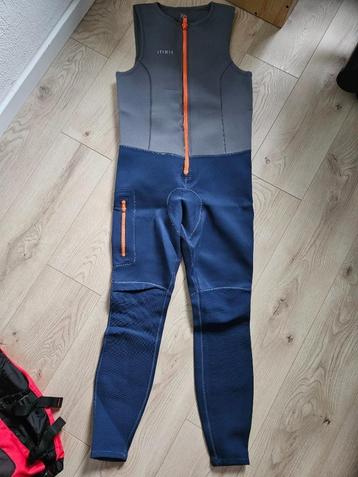 Itiwit Wetsuit 500 – 2 mm Neopreen (nooit gedragen)  beschikbaar voor biedingen