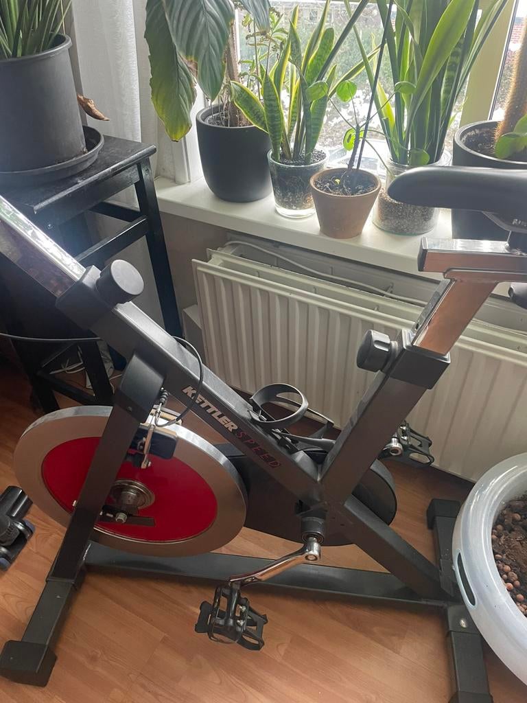 Spinning fiets, Sport en Fitness, Fitnessapparatuur, Zo goed als nieuw, Spinningfiets, Ophalen