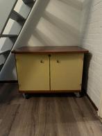 Modern kastje op wielen – glas & houtlook, Huis en Inrichting, Ophalen, Moder, 50 tot 100 cm, Glas