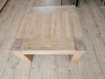 Eiken salon tafel, 75x75 cm, hoogte 40 cm naturel eiken.