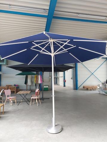 Nieuw prachtige grote parasol aluminium 350 cm blauw beschikbaar voor biedingen