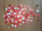 Papieren bloemetjes roze tinten, Ophalen of Verzenden, Zo goed als nieuw, Overige merken