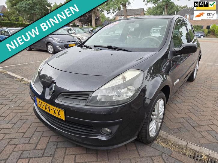 Renault Clio 2.0-16V Initiale LEUKE AUTO RIJDT EN SCHAKELT G, Auto's, Renault, Bedrijf, Te koop, Clio, ABS, Airbags, Airconditioning