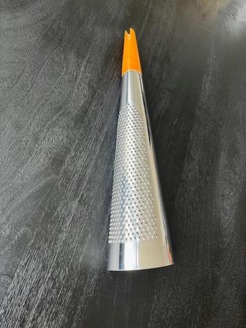 Alessi kaasrasp TODO 2004.  beschikbaar voor biedingen