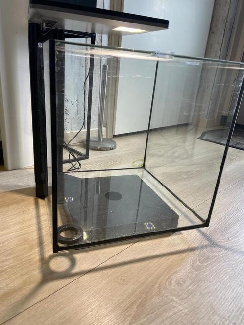Aquarium SuperFish QubiQ 30 pro, Dieren en Toebehoren, Vissen | Aquaria en Toebehoren, Zo goed als nieuw, Leeg aquarium, Ophalen