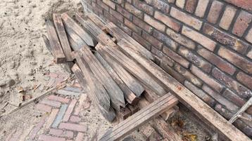 Piketpalen hardhout 65x65x600 cm | 24 stuks | piketpaal beschikbaar voor biedingen