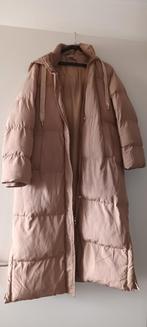 Te koop heerlijk lange jas met splitten aan de zijkant, Kleding | Dames, Jassen | Winter, Beige, Ophalen of Verzenden, Zo goed als nieuw