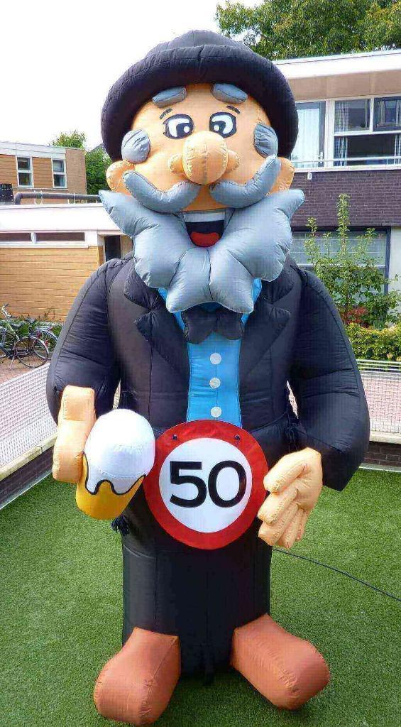 Abraham Cartoon Opblaasfiguur te huur / huren, 3.2m hoog, Hobby en Vrije tijd, Feestartikelen | Verhuur, Zo goed als nieuw, Abraham of Sarah