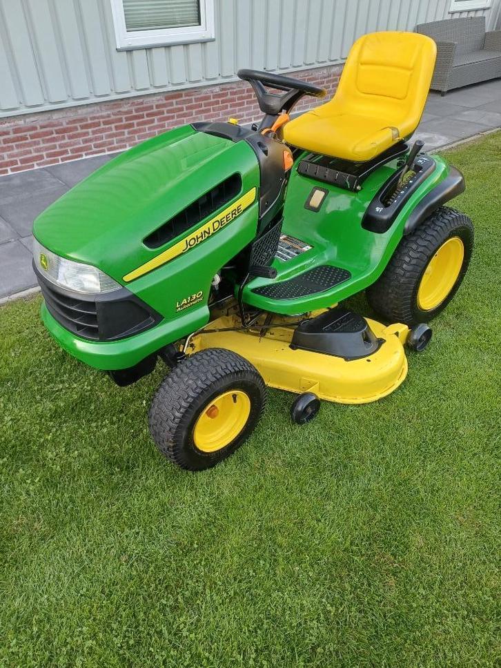 John Deere LA130 21pk 2 Cilinder B&S, super strak 122cm dek!, Tuin en Terras, Grasmaaiers, Gebruikt, 50 cm of meer, Ophalen of Verzenden