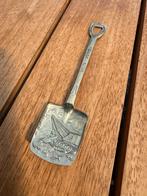 Bewerkte lepel Deltawerken, Ophalen