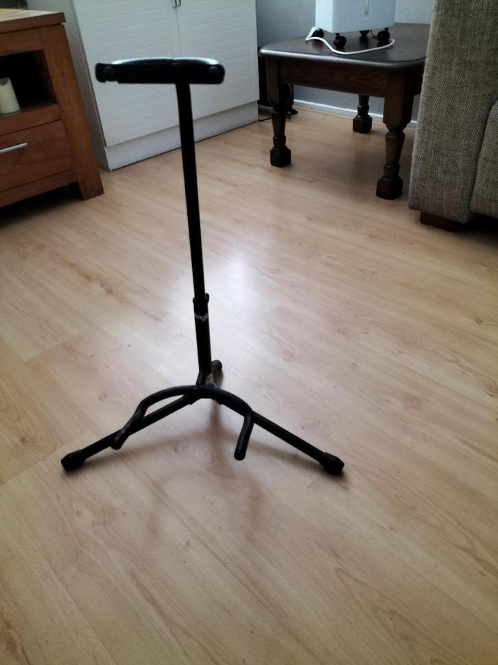 Electrisch Gitaar en een versterker, Muziek en Instrumenten, Snaarinstrumenten | Gitaren | Elektrisch, Zo goed als nieuw, Overige merken