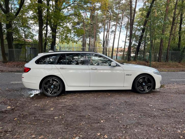 BMW 5-Serie 2.0 I 528 Touring AUT 2012 trekhaak inklapbaar, Auto's, BMW, Particulier, 5-Serie, ABS, Adaptive Cruise Control, Airbags