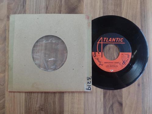 single  Led Zeppelin - Immigrant Song , Cd's en Dvd's, Vinyl Singles, Gebruikt, Single, Rock en Metal, 7 inch, Ophalen of Verzenden