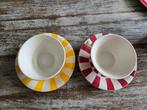 2 kopjes "california', Huis en Inrichting, Ophalen, Gebruikt, Overige stijlen, Kop(pen) en/of Schotel(s)