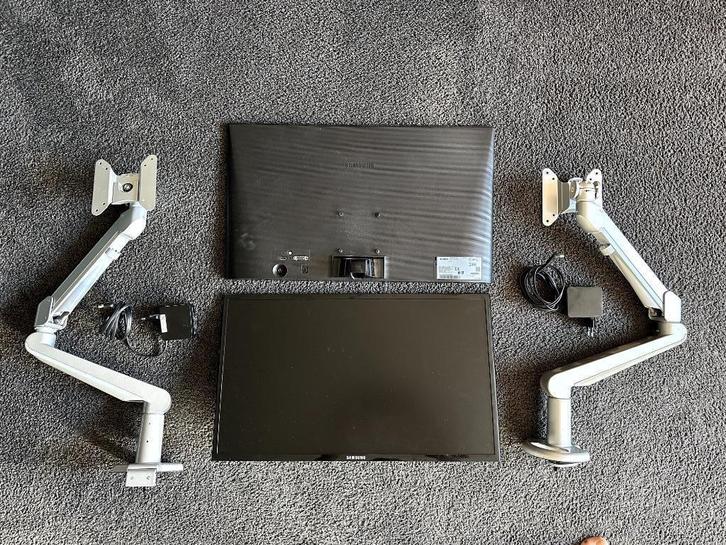 2x Samsung 24" HD monitor + verstelbare VESA armen, Computers en Software, Monitoren, Gebruikt, 60 Hz of minder, HDMI, In hoogte verstelbaar