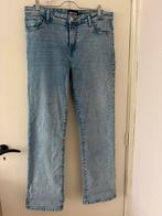 Nieuwe straight jeans van Pieces, maat 32 lengte 30, Blauw, Nieuw, Ophalen of Verzenden, W30 - W32 (confectie 38/40)
