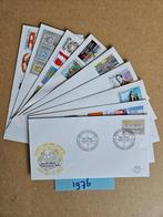 FDC JAAR 1976 - BIJNA COMPLEET - 9 EERSTE DAG ENVELOPPEN, Ophalen of Verzenden, Onbeschreven, Nederland