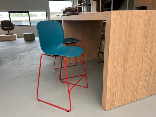 8 Profim Noor Up Barkrukken Blauw/Rood, Huis en Inrichting, Barkrukken, Zo goed als nieuw, Kunststof, Ophalen