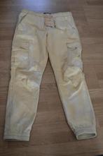 Pull & Bear cargobroek maat L, Kleding | Dames, Geel, Maat 42/44 (L), Ophalen of Verzenden, Zo goed als nieuw