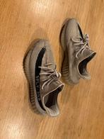 Yeezy 350 Boost V2 slate maat 42 origineel, Kleding | Heren, Ophalen of Verzenden, Zo goed als nieuw, Overige kleuren