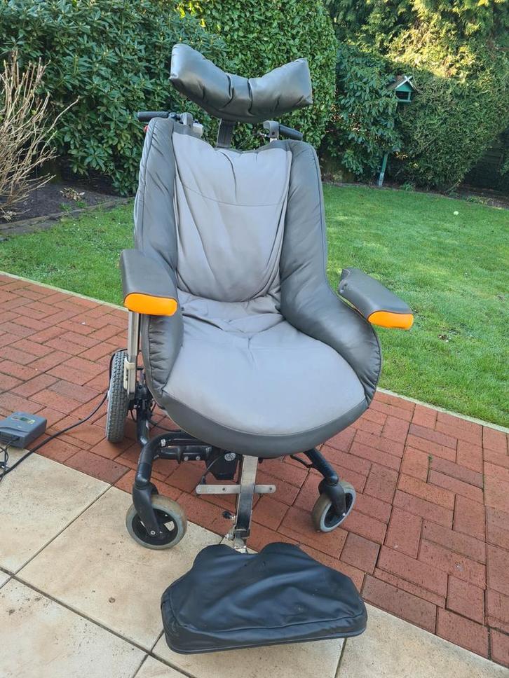 Nuage zitsysteem elektrische luxe rolstoel, Diversen, Rolstoelen, Gebruikt, Elektrische rolstoel, Ophalen