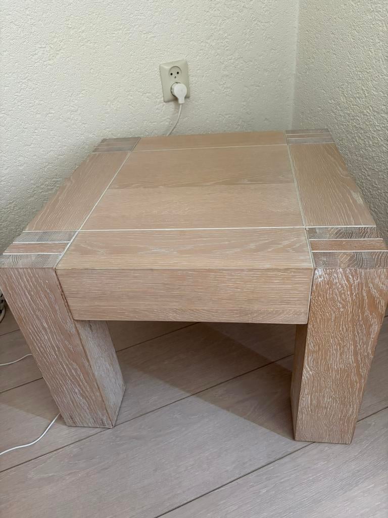 Whitewash tafeltje van 55 bij 40 zwaar eiken, Ophalen, 50 tot 100 cm, Vierkant, Zo goed als nieuw