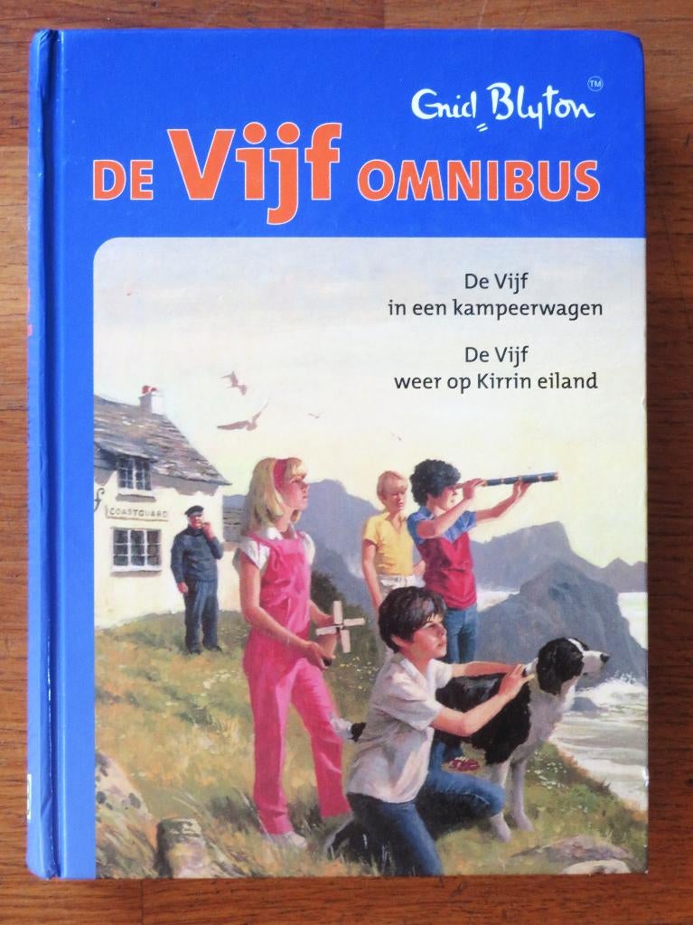 Enid Blyton: Omnibus van De Vijf ( hardcover ), Boeken, Ophalen of Verzenden, Gelezen, Fictie algemeen