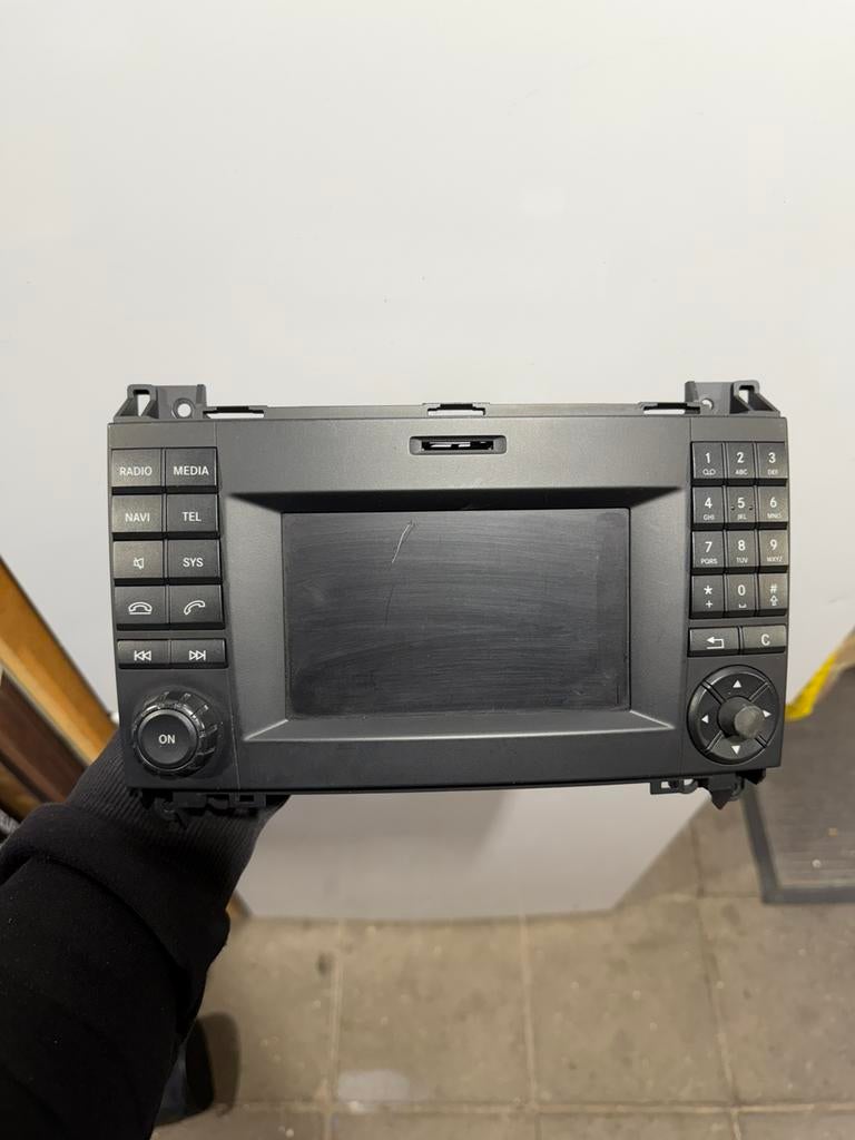 Mercedes vito w447 radio, Auto diversen, Ophalen of Verzenden, Zo goed als nieuw