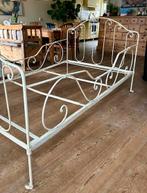 Tk. Frans antiek ijzeren bed (Ca 1900), Ophalen