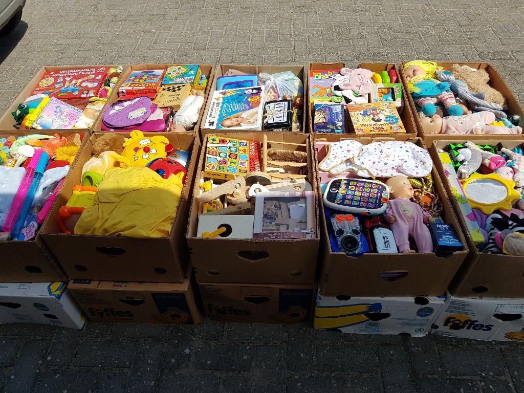 Rommelmarkt speelgoed, Ophalen, Zo goed als nieuw