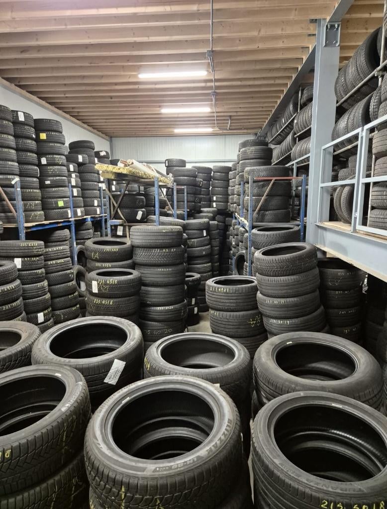 ACTIE ACTIE ACTIE!!! 265 60 18. 215 65 17. 235 55 18., Ophalen