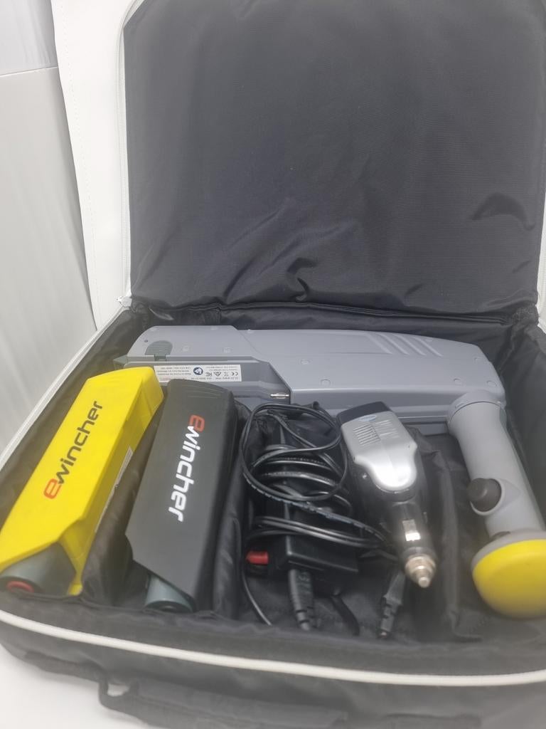 Ewincher met extra accu en laders, Watersport en Boten, Ophalen of Verzenden, Minder dan 15 m²