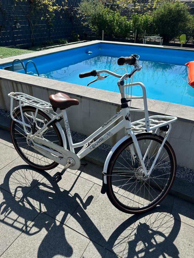 Gazelle Miss Grace – 28 inch – Stijlvolle transportfiets, Fietsen en Brommers, Ophalen, Gebruikt, Trommelrem, Gazelle