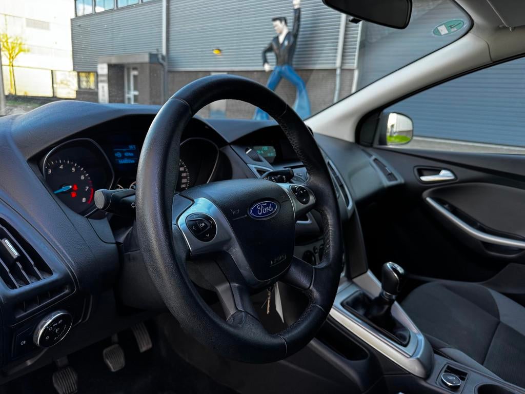 Ford Focus Wagon 1.0 EcoBoost Trend|AIRCO IJSKOUD|LAGE KM ME, Auto's, Ford, Euro 5, 101 pk, Gebruikt, Blauw