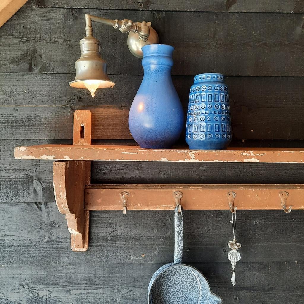 Brocante Frans wandregaal, schap, plank met kan haken, Gebruikt, Vintage, Ophalen of Verzenden, Nvt