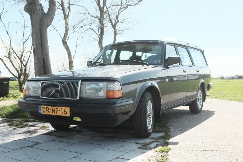 Volvo 240 2.3 GLE U9 1992 Grijs, Auto's, Volvo, 1305 kg, 4 cilinders, Origineel Nederlands, Handgeschakeld