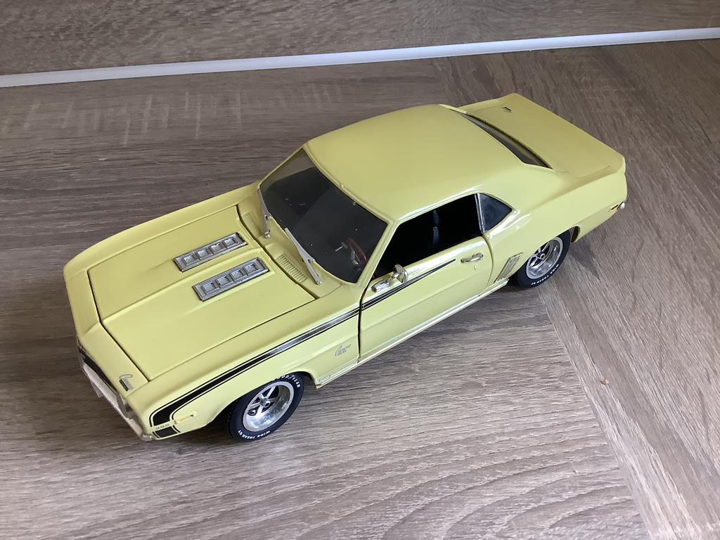 M2 Machines 1971 Plymouth Cuda 383 Green 1:64 Modelauto - Maus Model
