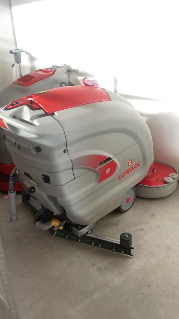 Comac schrobzuigmachine schrobmachine opknapper, Ophalen of Verzenden